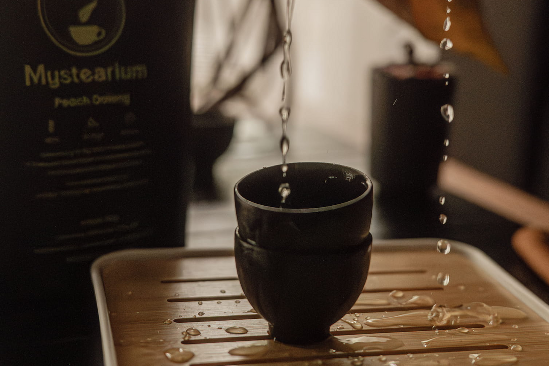 Tea vs coffee: different strengths, different moments
